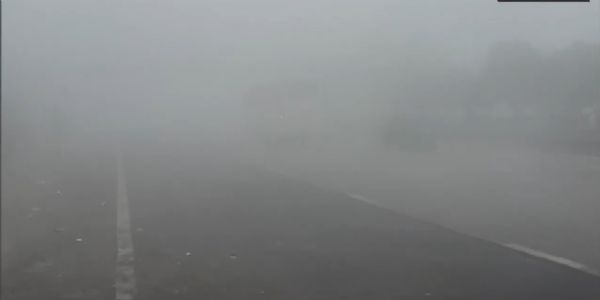 Double whammy: Dense fog, severe pollution engulfs NCR