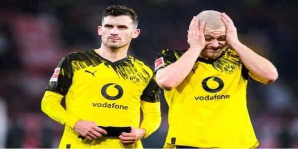 Down to Ten, Dortmund Let Slip Win as Freiburg Hold Them 1-1