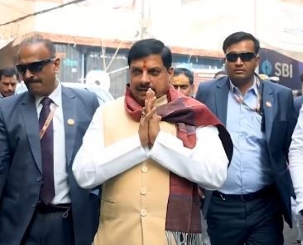 Madhya Pradesh Chief Minister Dr. Mohan Yadav visited the Shri Kashi Vishwanath Temple