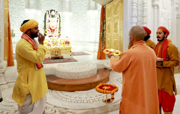 Adityanath visited the Shri Ram Janmabhoomi Temple Adityanath visited the Shri Ram Janmabhoomi Temple