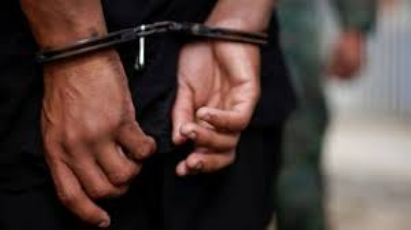 Father-son duo shot & arrested Father-son duo shot & arrested