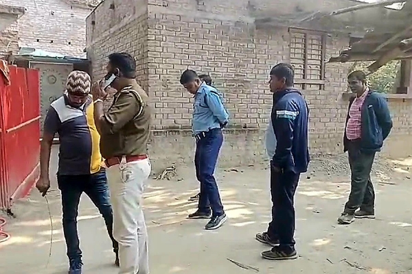 The police at the scene The police at the scene