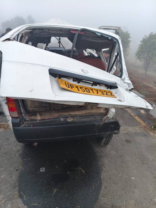 Car collided with truck at milestone 254 of Purvanchal Expressway Car collided with truck at milestone 254 of Purvanchal Expressway