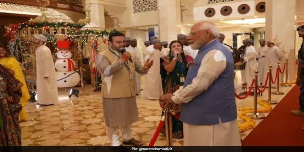 Tricolour Tide: Indian Diaspora Deluges Modi with Jubilant Muscat Embrace