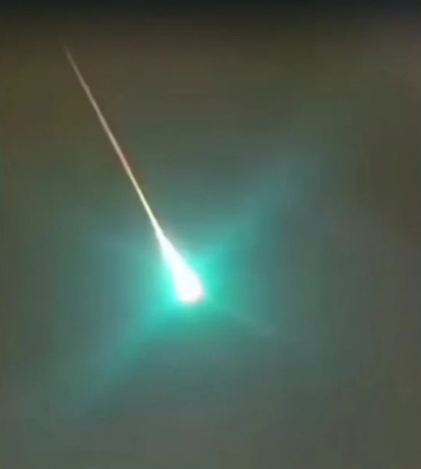 The strange light in Jalpaiguri sky