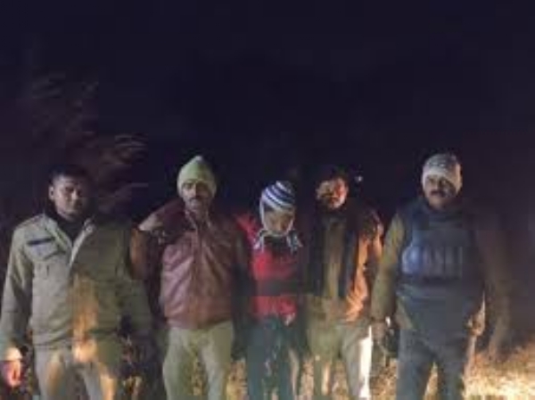 4 accused arrested, aide shot during encounter