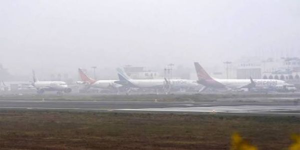 Dense Fog Grounds 79 Flights at Delhi Airport Amid Winter Chaos