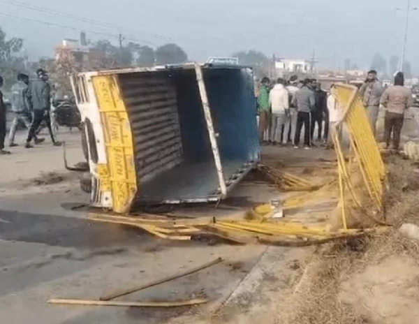 3 people, including two bike riders killed 3 people, including two bike riders killed