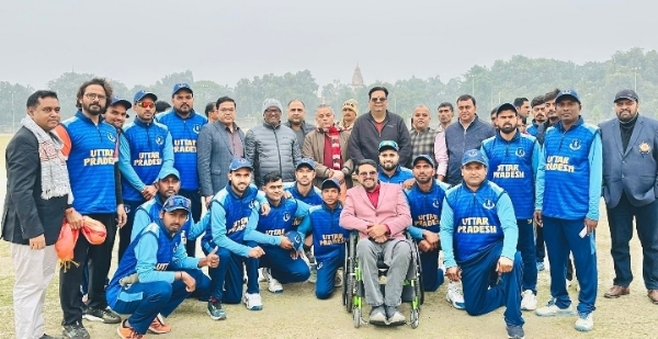 Chief Guest State Minister Girish Yadav encouraged the players