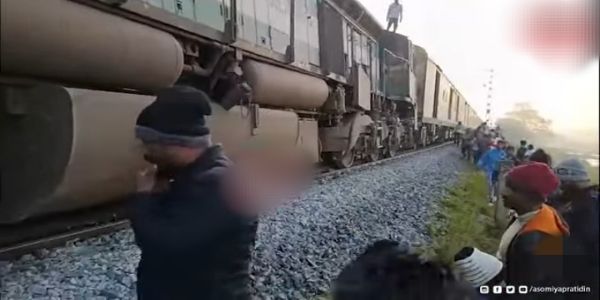 Rajdhani Express Derailed After Collision With Elephants in Assam, No Casualties