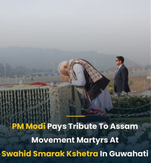 PM Narendra Modi Paying Tribute to Martys.