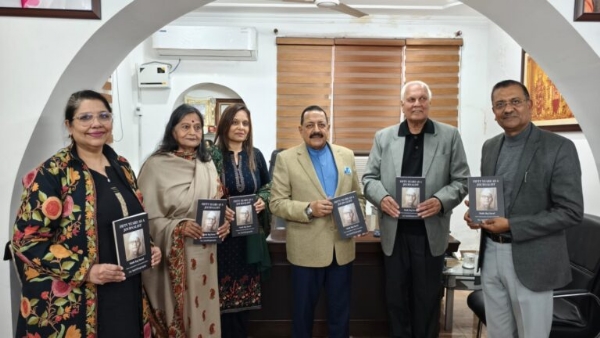 Dr Jitendra Releases E-Edition Of Mulk Raj Saraf’s Autobiography