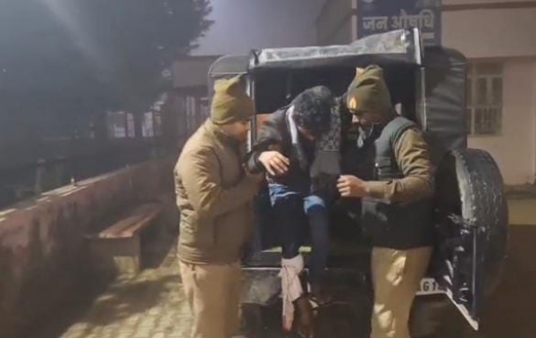 Cow smuggler shot & arrested in encounter Cow smuggler shot & arrested in encounter