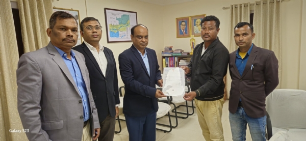 Image of the Ghograpar resident Kamal Boro Honouring for Alerting Railways About Elephant Movement.