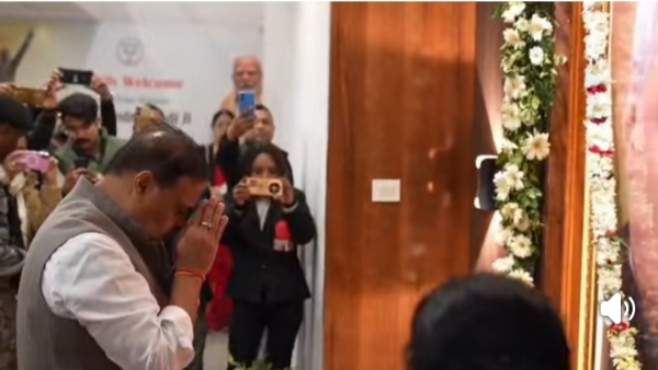 Assam CM Dr Himanta Biswa Sarma paying tribute to the former Prime Minister Atal Bihari Vajpayee in BJP headquarters on Thursday.