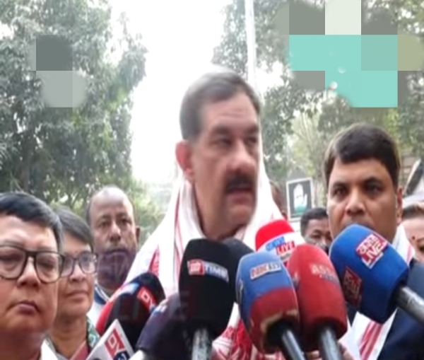 Jitendra Singh addressing media in Guwahati.