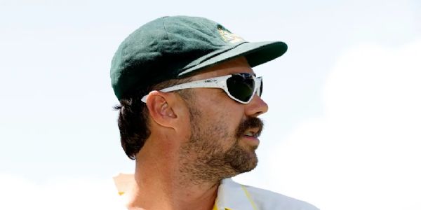 Head Thrives in Flux: 