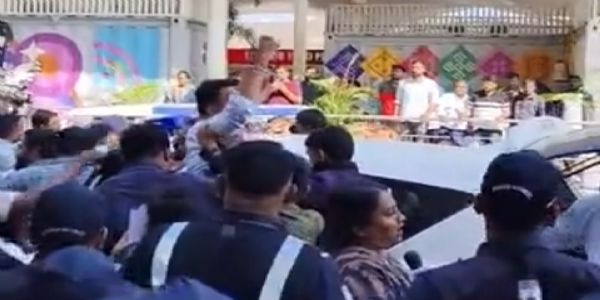 66 Flights Canceled at Ahmedabad Airport as NSUI–Youth Congress Stage Protest Over Indigo Chaos