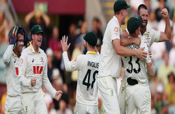 Australia Crush England by Eight Wickets, Seal 2–0 Lead in Ashes Series