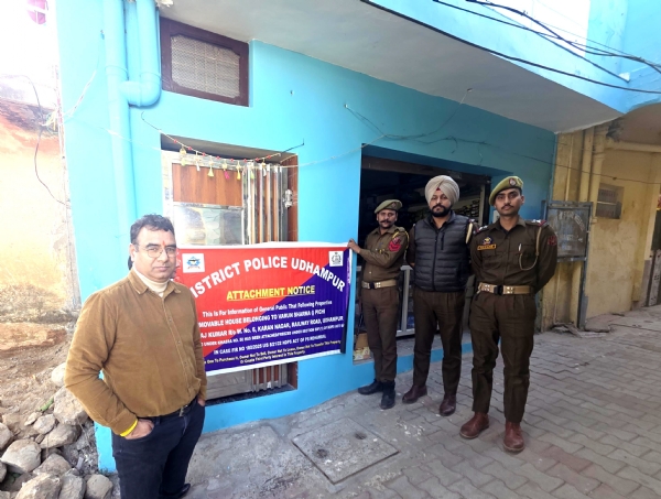 Residential House Attaches in Drug Peddlers