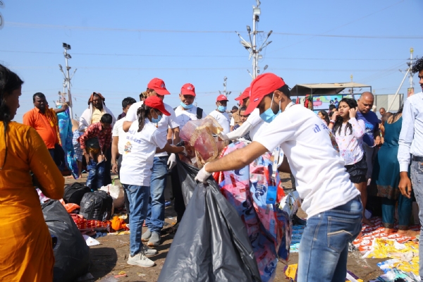 Massive cleanliness drive at the holy Sangam