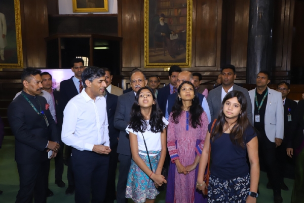 Former UK Prime Minister Rishi Sunak visits Parliament House with family