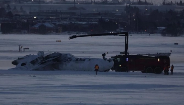 Delta plane crashes and flips upside down at Toronto airport