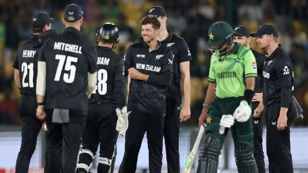 Champions Trophy: New Zealand beat Pakistan by 60 runs