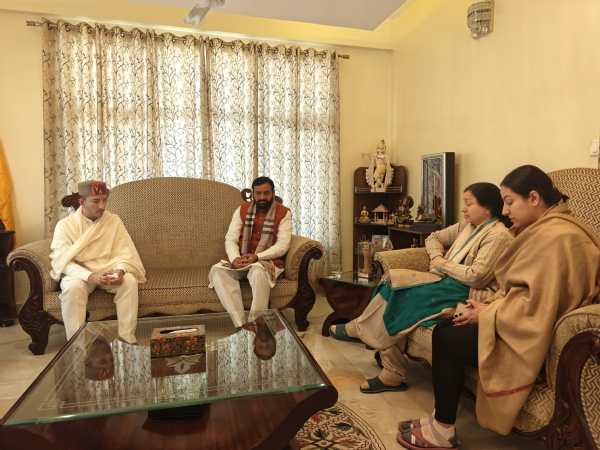 Haryana Chief Minister Nayab Singh Saini meeting the family of late Kishan Kapoor.