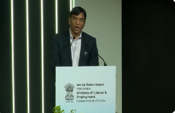 Mansukh Mandaviya addressing on the 74th Foundation Day of ESIC