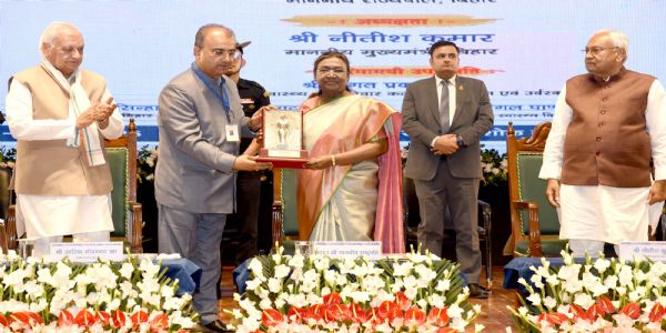 Prez graces centenary celebration of Patna Medical College