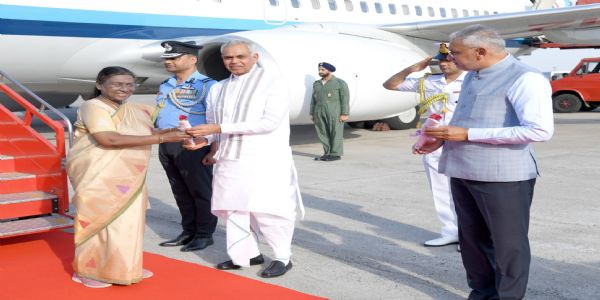 Prez arrives in Gujarat for four-day visit