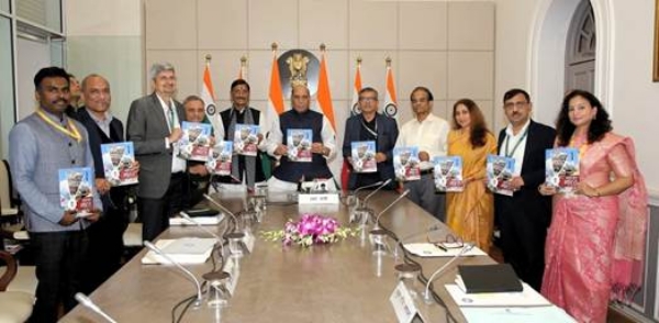 Rajnath Singh releases first edition of MoD’s bi-annual Hindi magazine ‘Sashakt Bharat’