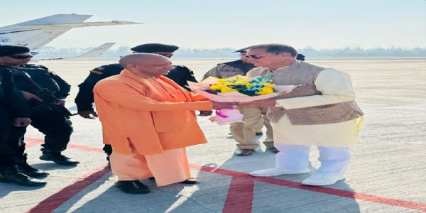 UP CM Yogi reaches Devbhoomi, Cabinet Minister Premchand Agarwal welcome him