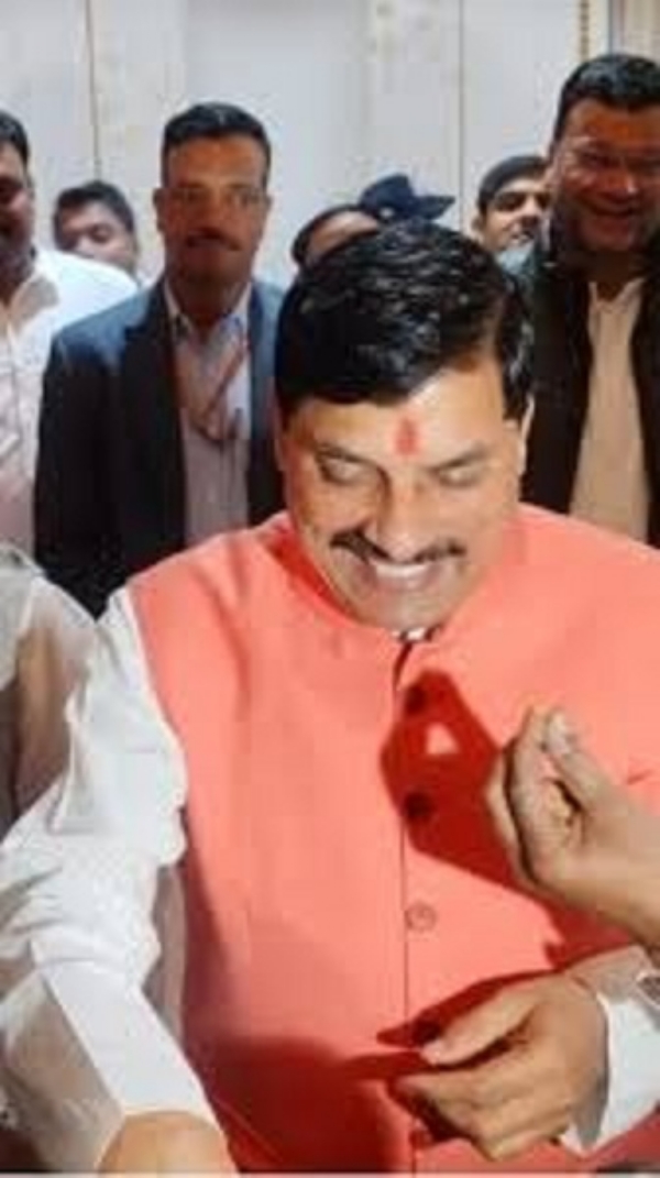 Chief Minister Dr. Yadav left for Ganga bath in Maha Kumbh