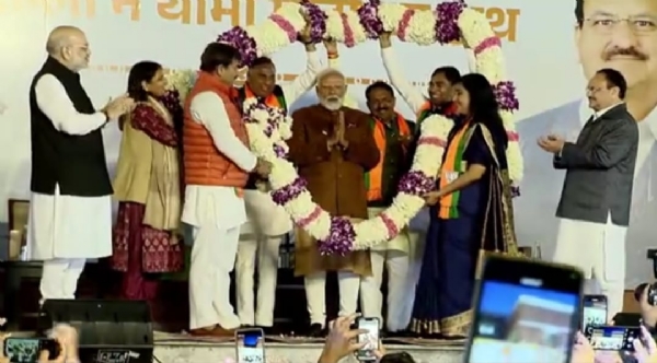 Prime Minister Modi reached BJP headquarters after massive victory in Delhi assembly elections