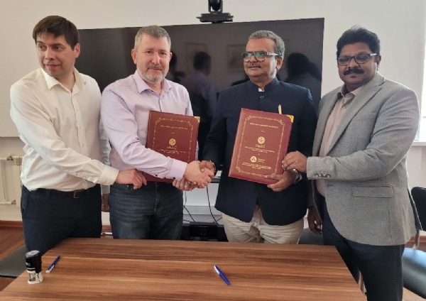 Signing of JDI between CSIR-IMMT, Bhubaneswar and State Research and Design Institute of the Rare Metal Industry (JSC Giredmet), Rosatom, Moscow Signing of JDI between CSIR-IMMT, Bhubaneswar and State Research and Design Institute of the Rare Metal Industry (JSC Giredmet), Rosatom, Moscow