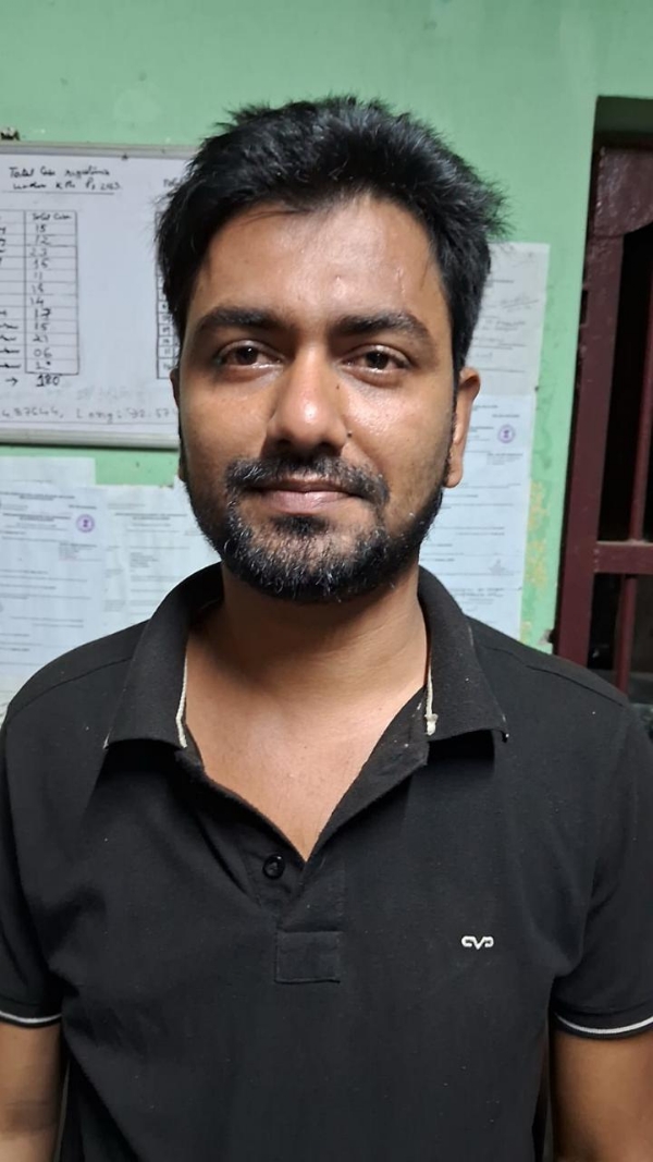 पहलगाम घटना पर पोस्ट को लेकर कछार पुलिस द्वारा गिरफ्तार अधिवक्ता की तस्वीर।