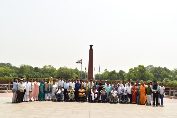 Padma award winners group photo at the National War Memorial on Tuesday.