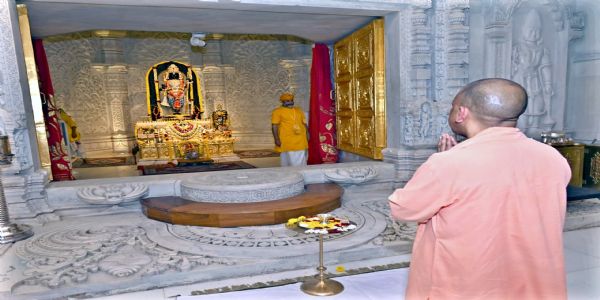 UP CM reviewed development works, directs constant monitoring in Ayodhya