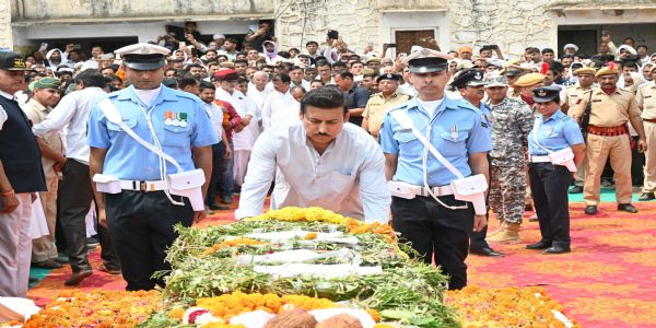 Martyr Surendra Kumar cremated with full state and military honors
