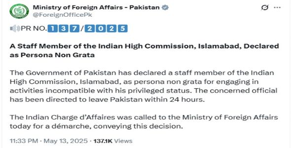 Pakistan Orders Indian Official to Leave the Country