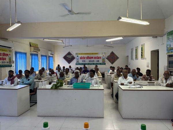 Imparting suggestions at Moti Lal Nehru Farmers Training Center