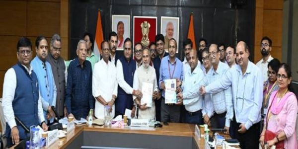 Ground-level Participation Should be Included in National Retail Trade Policy: DPIIT