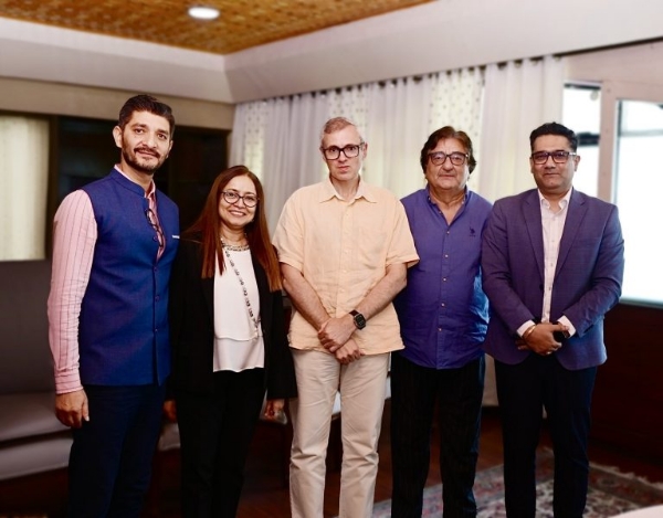 Thomas Cook Delegation Meets CM Omar Abdullah