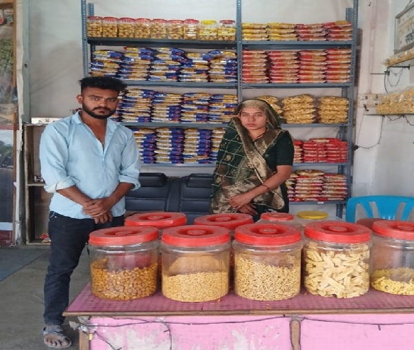 Seema Mewada of Sehore district is giving employment Seema Mewada of Sehore district is giving employment