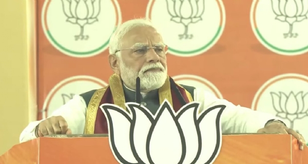 Prime Minister Modi addressing a gathering in Alipurduar.