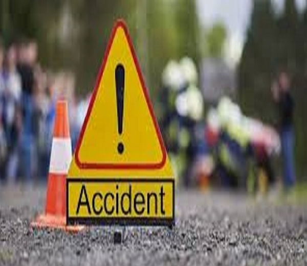 Lorry Ploughs into Bus Stop in Chengalpattu, One Killed and 10 Injured