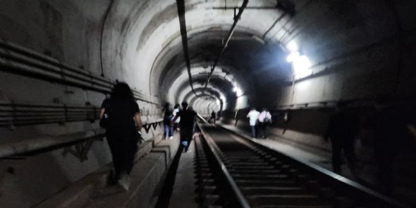 Man sets fire on Seoul subway train, injuring 21