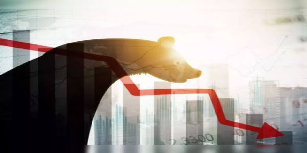 Sensex drops 800 pts amid rising India-Pakistan tensions; Nifty decreases